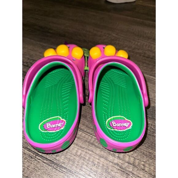 NWT Crocs Kids' Barney Classic Clog Limited Edition Big Kids Size J 2 - Picture 4 of 6